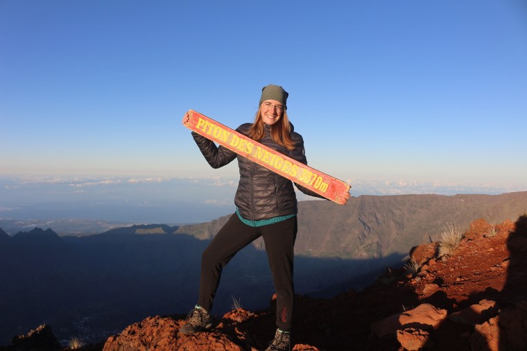 Lever de soleil au sommet du piton des&nbsp;neiges